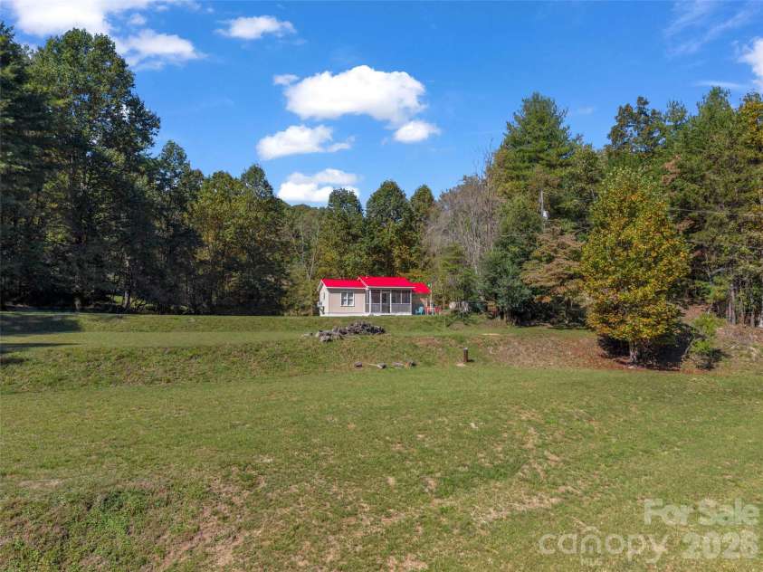 468 Willow Springs Cove, Hendersonville, NC 28739.  MLS# CAR4432983, YatesRealty ID 55860. 