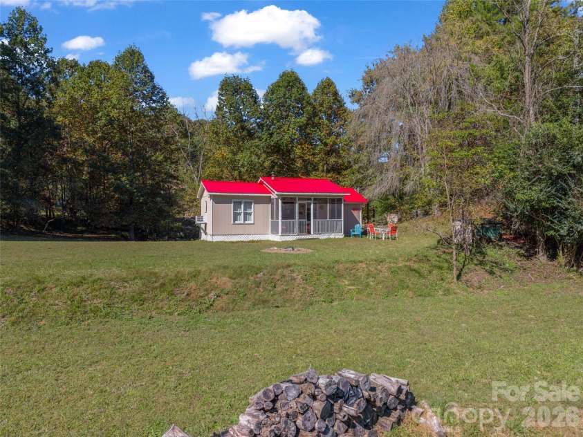 468 Willow Springs Cove, Hendersonville, NC 28739.  MLS# CAR4432983, YatesRealty ID 55860. 