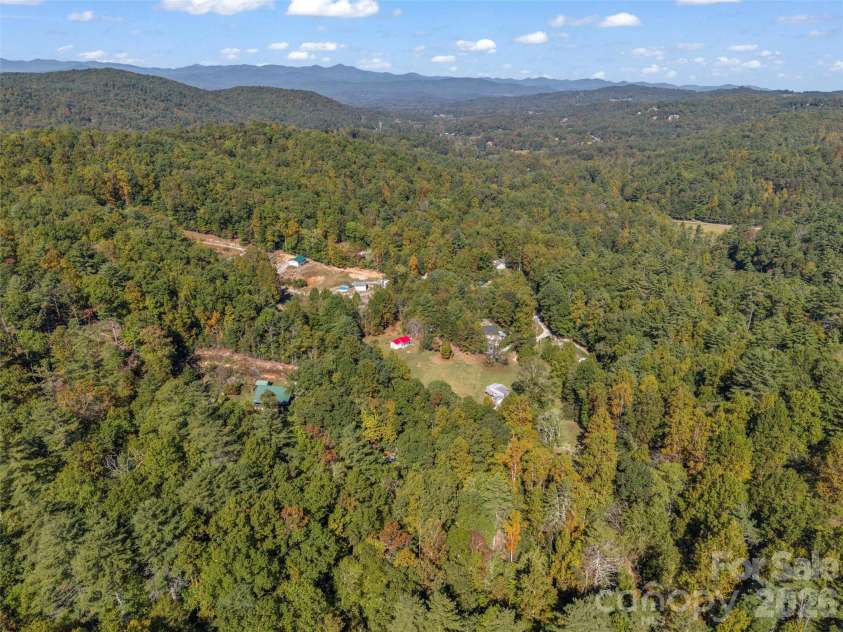 468 Willow Springs Cove, Hendersonville, NC 28739.  MLS# CAR4432983, YatesRealty ID 55860. 