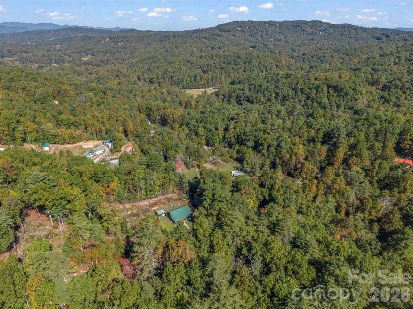 468 Willow Springs Cove, Hendersonville, NC 28739.  MLS# CAR4432983, YatesRealty ID 55860. 