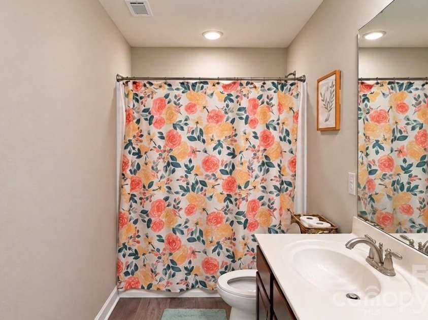 239 Keating Place Drive, Fort Mill, SC 29708.  MLS# CAR4429689, YatesRealty ID 55861. 