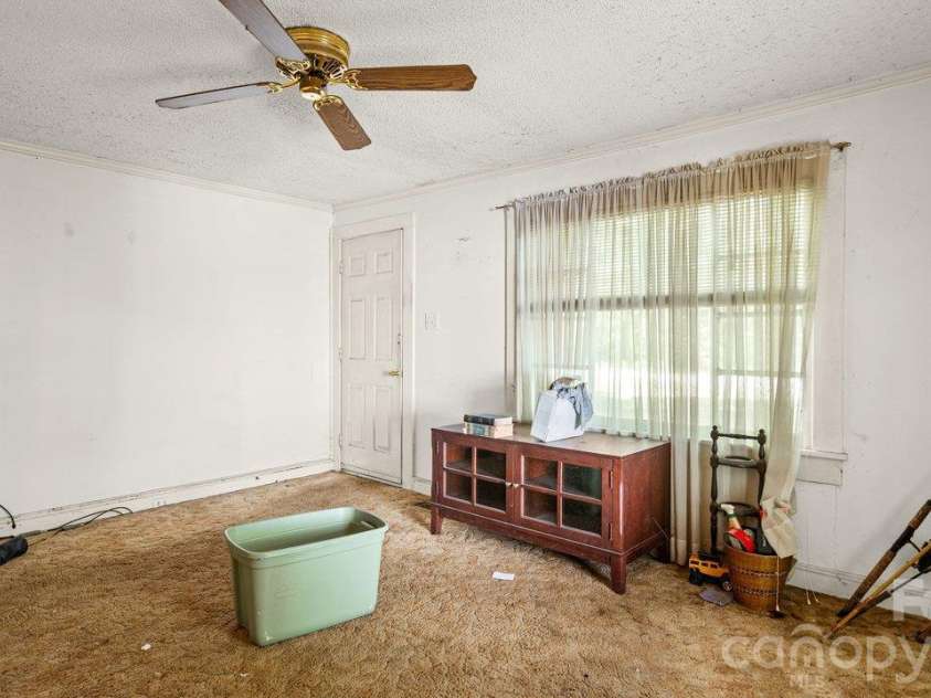 515 Torbush Drive, Salisbury, NC 28144.  MLS# CAR4432542, YatesRealty ID 55864. 