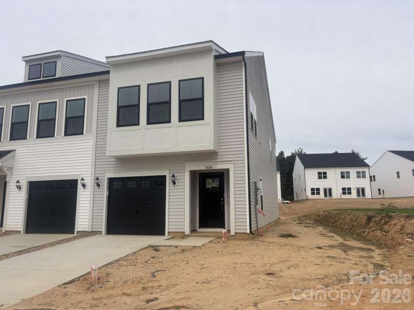 3604 Teslow Drive, Charlotte, NC 28215.  MLS# CAR4433197, YatesRealty ID 55866. 