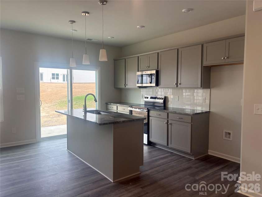 3604 Teslow Drive, Charlotte, NC 28215.  MLS# CAR4433197, YatesRealty ID 55866. 