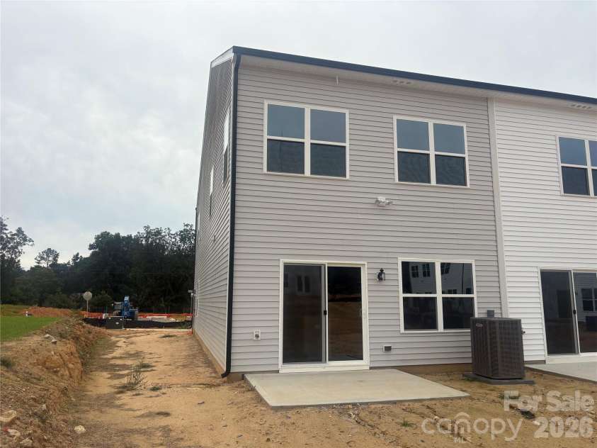 3604 Teslow Drive, Charlotte, NC 28215.  MLS# CAR4433197, YatesRealty ID 55866. 