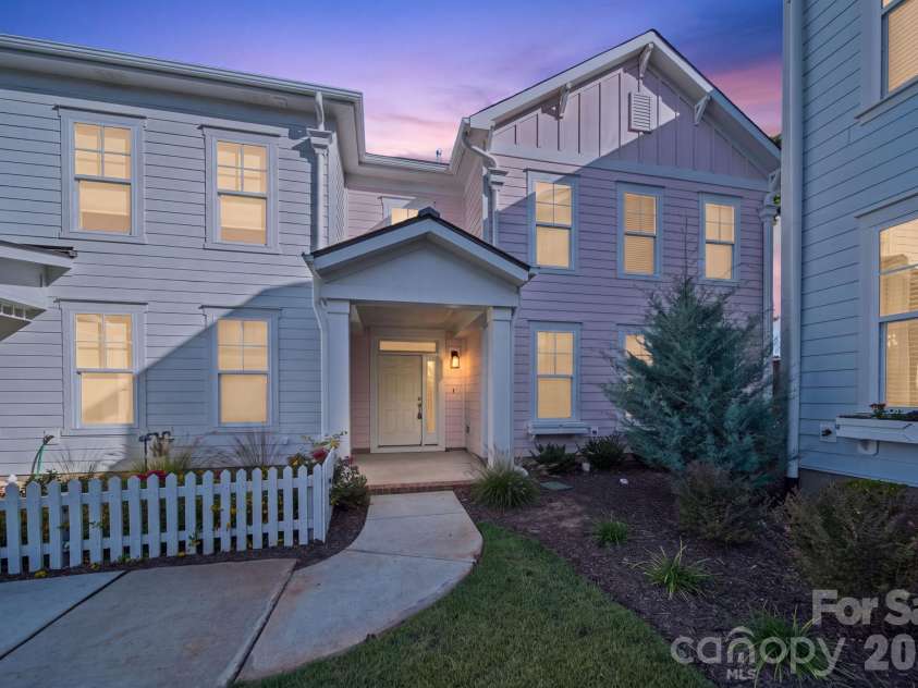 270 Gilead Road, Huntersville, NC 28078.  MLS# CAR4433092, YatesRealty ID 55869. 