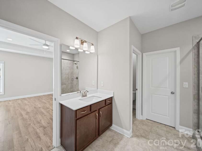 270 Gilead Road, Huntersville, NC 28078.  MLS# CAR4433092, YatesRealty ID 55869. 