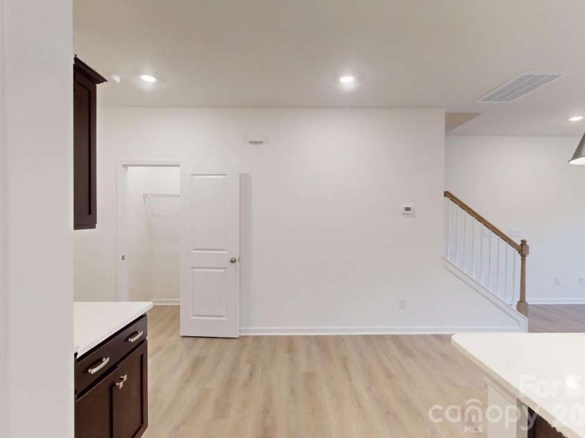 816 Earhart Street, Concord, NC 28027.  MLS# CAR4345163, YatesRealty ID 5587. Breakfast area