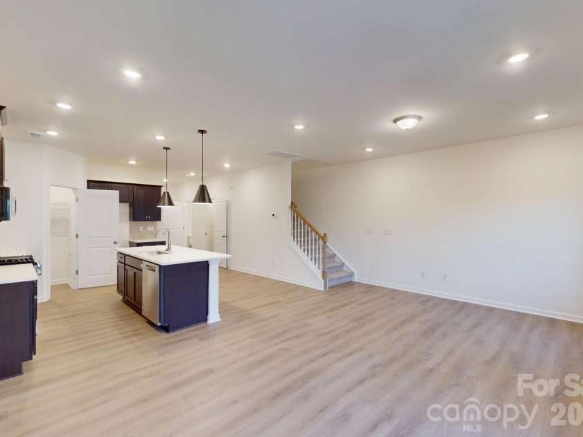 816 Earhart Street, Concord, NC 28027.  MLS# CAR4345163, YatesRealty ID 5587. Breakfast area