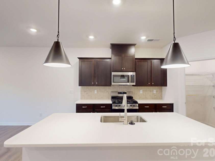 816 Earhart Street, Concord, NC 28027.  MLS# CAR4345163, YatesRealty ID 5587. Kitchen