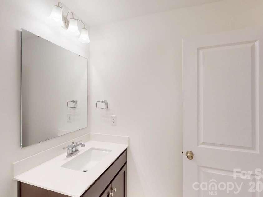 816 Earhart Street, Concord, NC 28027.  MLS# CAR4345163, YatesRealty ID 5587. Secondary bathroom