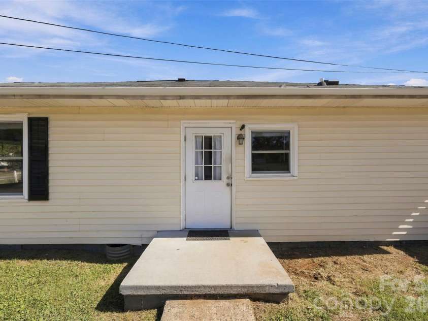 1501 Perfection Avenue, Belmont, NC 28012.  MLS# CAR4432644, YatesRealty ID 55871. 