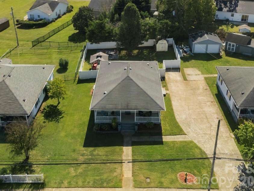 1501 Perfection Avenue, Belmont, NC 28012.  MLS# CAR4432644, YatesRealty ID 55871. 