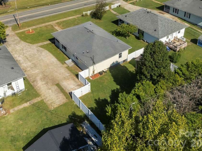 1501 Perfection Avenue, Belmont, NC 28012.  MLS# CAR4432644, YatesRealty ID 55871. 