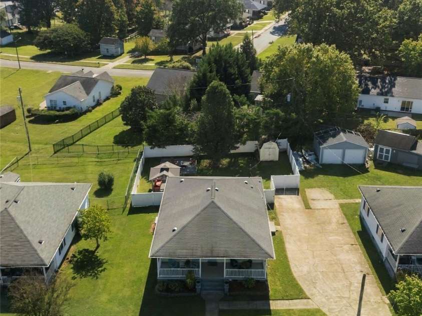 1501 Perfection Avenue, Belmont, NC 28012.  MLS# CAR4432644, YatesRealty ID 55871. 