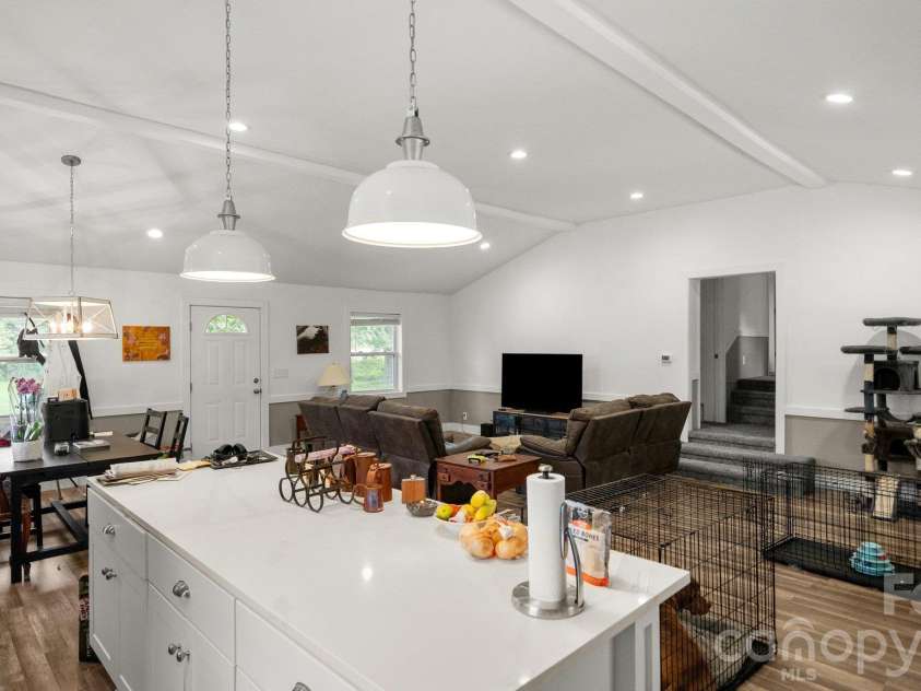 1476 Charlotte Highway, Mooresville, NC 28115.  MLS# CAR4419978, YatesRealty ID 55873. 