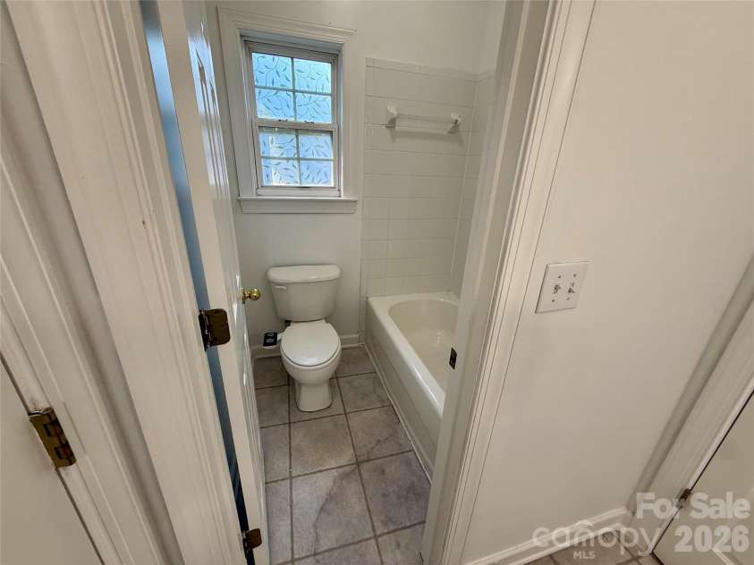 1503 Copperplate Road, Charlotte, NC 28262.  MLS# CAR4429268, YatesRealty ID 55875. Jack and Jill Bathroom