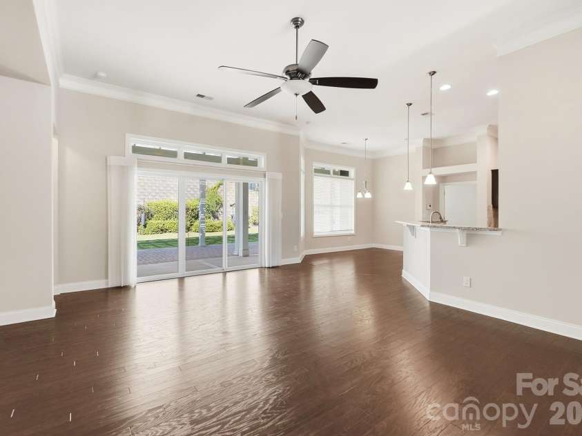 9106 Longvale Lane, Charlotte, NC 28214.  MLS# CAR4432949, YatesRealty ID 55876. 