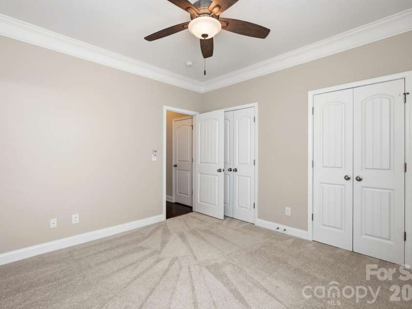 9106 Longvale Lane, Charlotte, NC 28214.  MLS# CAR4432949, YatesRealty ID 55876. 