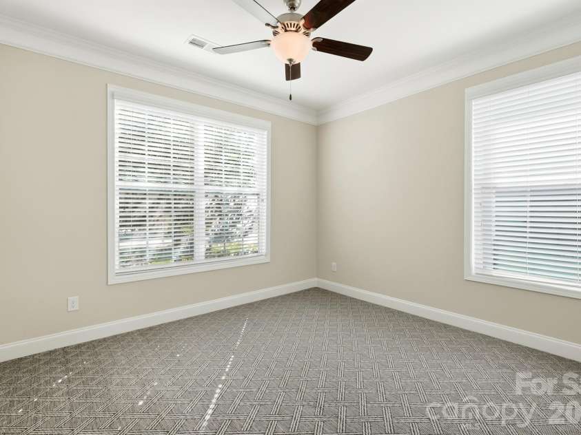 9106 Longvale Lane, Charlotte, NC 28214.  MLS# CAR4432949, YatesRealty ID 55876. 