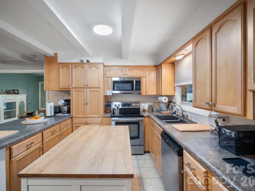 601 Wilmar Street, Concord, NC 28025.  MLS# CAR4433141, YatesRealty ID 55880. 
