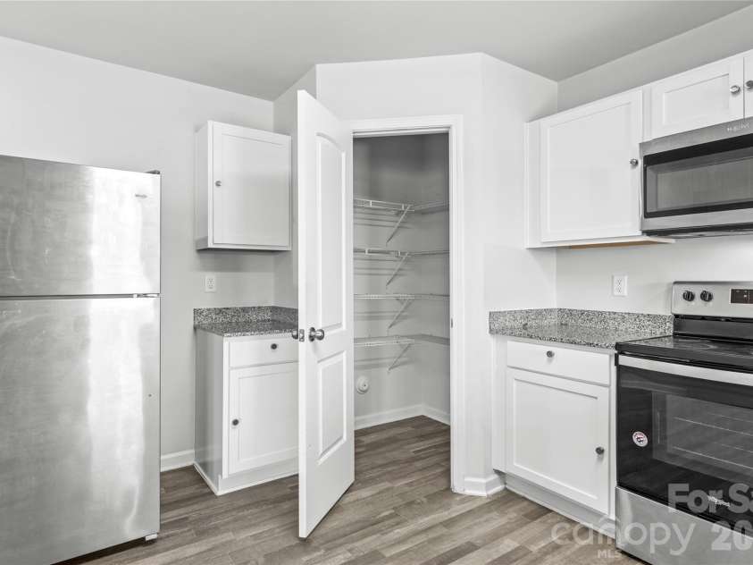 150 Stewart Road, Winston Salem, NC 27107.  MLS# CAR4432731, YatesRealty ID 55881. 