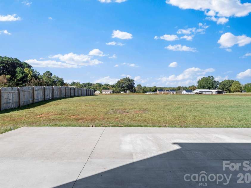 150 Stewart Road, Winston Salem, NC 27107.  MLS# CAR4432731, YatesRealty ID 55881. 