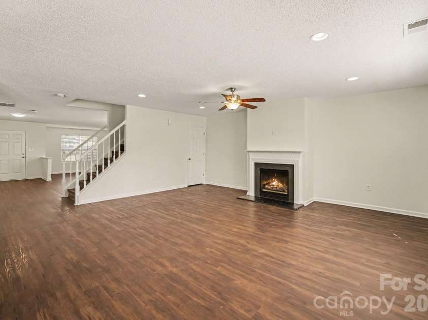 2410 Highland Park Drive, Charlotte, NC 28269.  MLS# CAR4432939, YatesRealty ID 55884. 