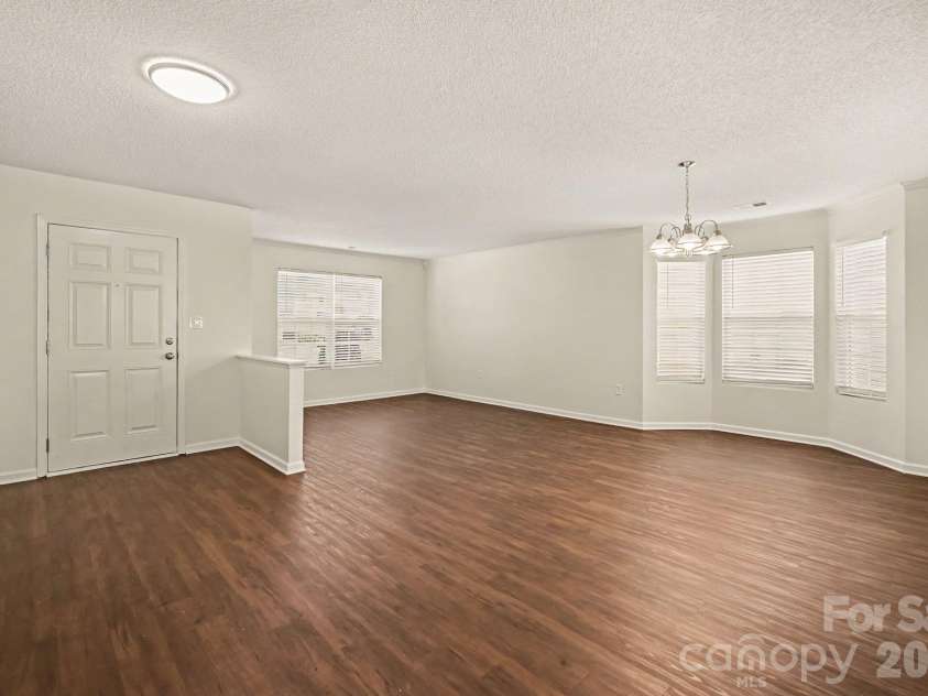 2410 Highland Park Drive, Charlotte, NC 28269.  MLS# CAR4432939, YatesRealty ID 55884. 