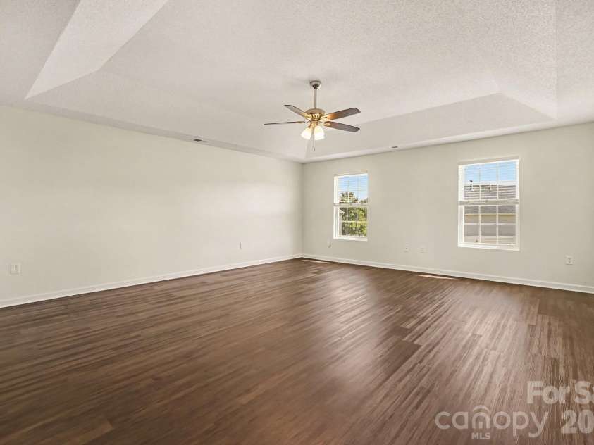 2410 Highland Park Drive, Charlotte, NC 28269.  MLS# CAR4432939, YatesRealty ID 55884. 
