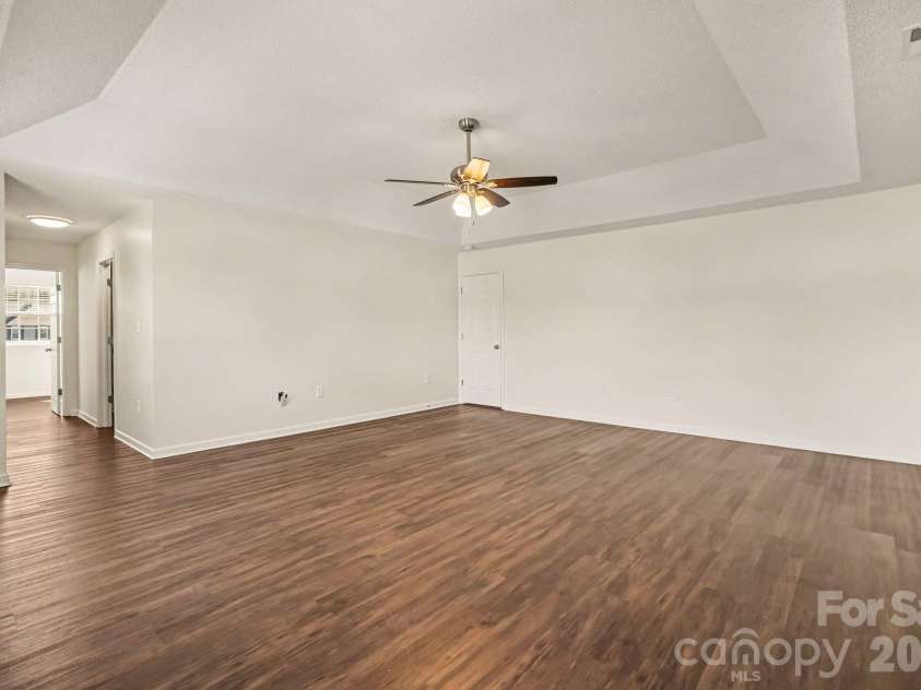 2410 Highland Park Drive, Charlotte, NC 28269.  MLS# CAR4432939, YatesRealty ID 55884. 