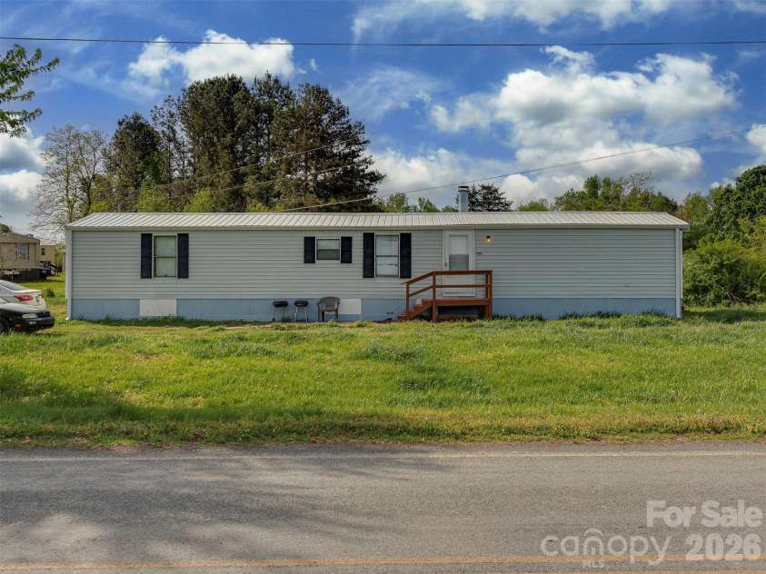 1717 Roscoe Howey Road, Waxhaw, NC 28173.  MLS# CAR4367822, YatesRealty ID 55885. 