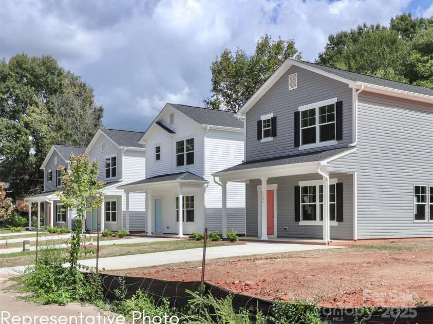 556 Ridge Avenue, Mooresville, NC 28115.  MLS# CAR4245247, YatesRealty ID 5589. *This photo is a representation of what is being built.