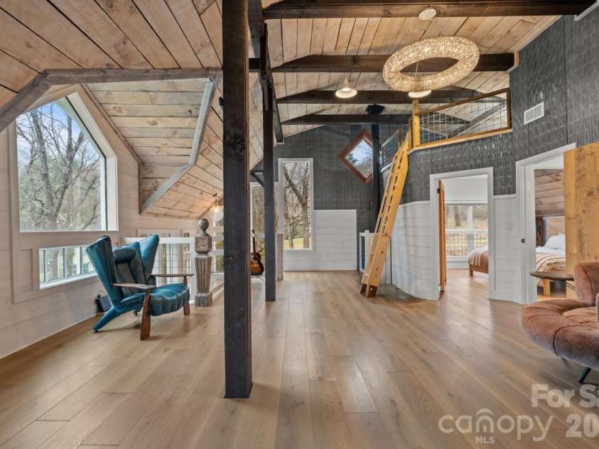 85 Hillcrest Drive, Highlands, NC 28741.  MLS# CAR4430876, YatesRealty ID 55890. 