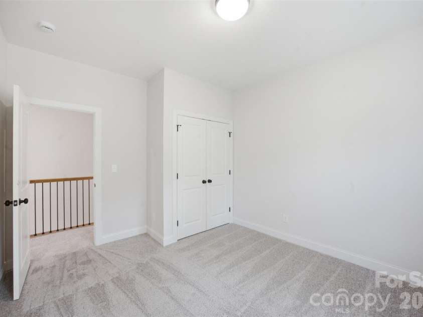 605 Coulwood Drive, Charlotte, NC 28214.  MLS# CAR4433213, YatesRealty ID 55891. 