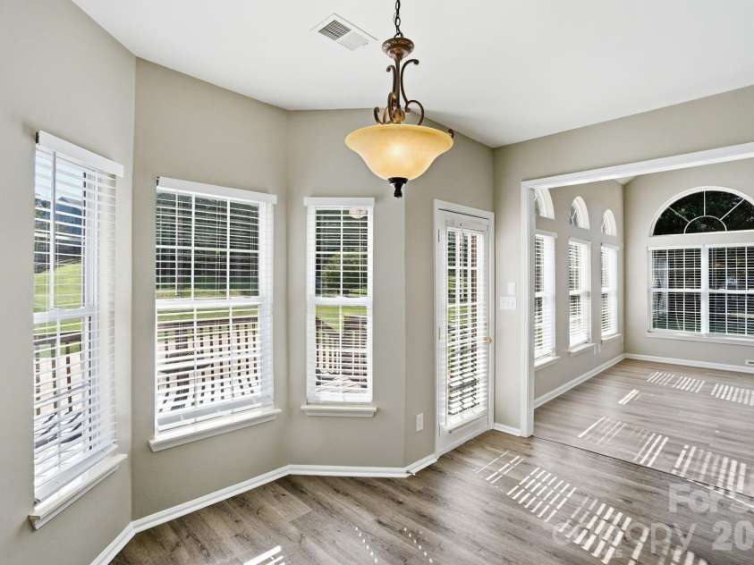 166 Castles Gate Drive, Mooresville, NC 28117.  MLS# CAR4433227, YatesRealty ID 55892. 