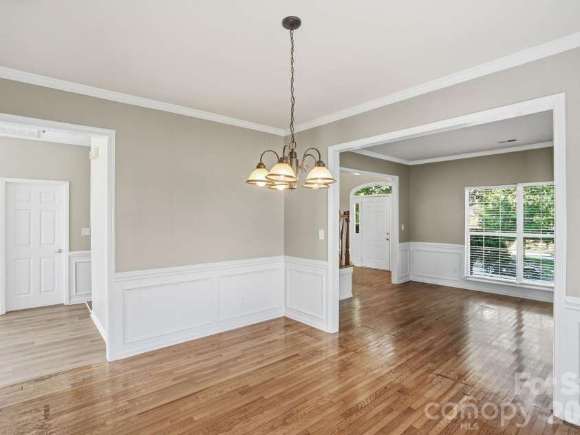 166 Castles Gate Drive, Mooresville, NC 28117.  MLS# CAR4433227, YatesRealty ID 55892. 