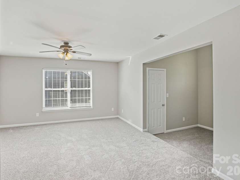 166 Castles Gate Drive, Mooresville, NC 28117.  MLS# CAR4433227, YatesRealty ID 55892. 