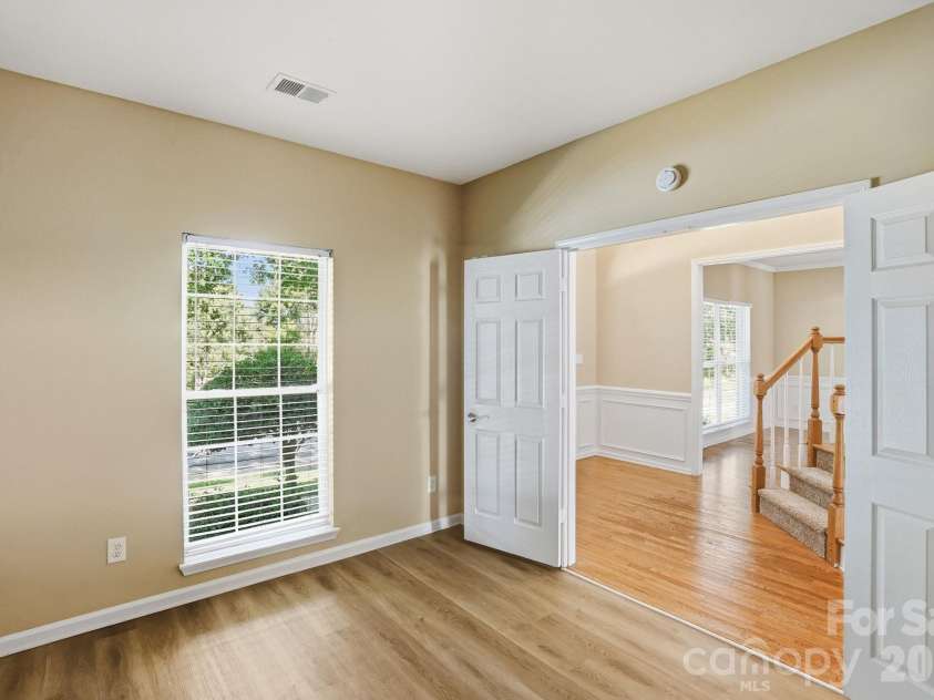 166 Castles Gate Drive, Mooresville, NC 28117.  MLS# CAR4433227, YatesRealty ID 55892. 