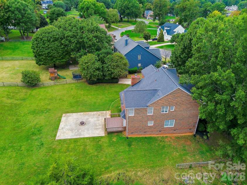 166 Castles Gate Drive, Mooresville, NC 28117.  MLS# CAR4433227, YatesRealty ID 55892. 
