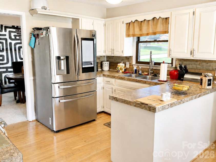 529 Carolina Avenue, Statesville, NC 28677.  MLS# CAR4432458, YatesRealty ID 55893. 