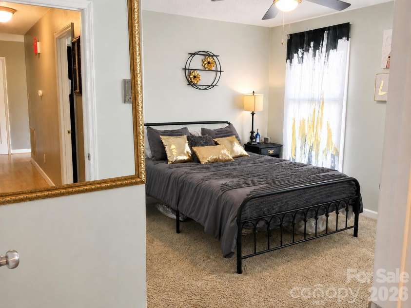 529 Carolina Avenue, Statesville, NC 28677.  MLS# CAR4432458, YatesRealty ID 55893. 