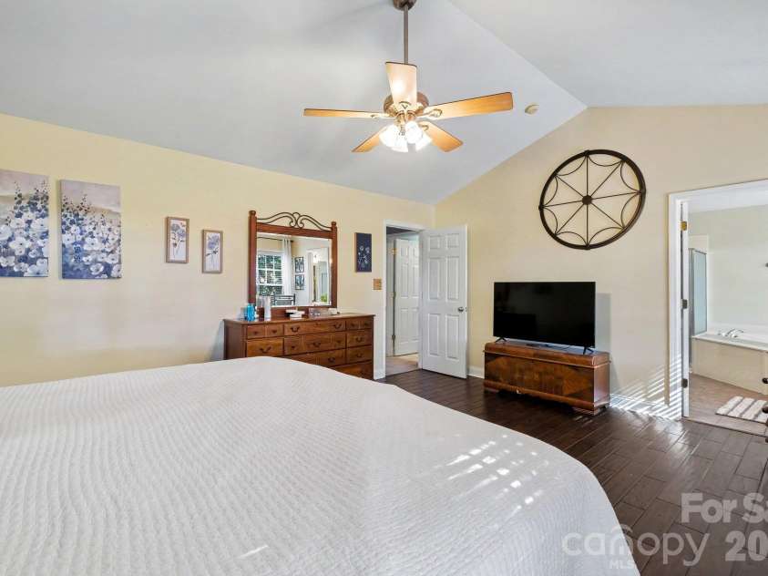 2795 Island Point Drive, Concord, NC 28027.  MLS# CAR4433139, YatesRealty ID 55894. 
