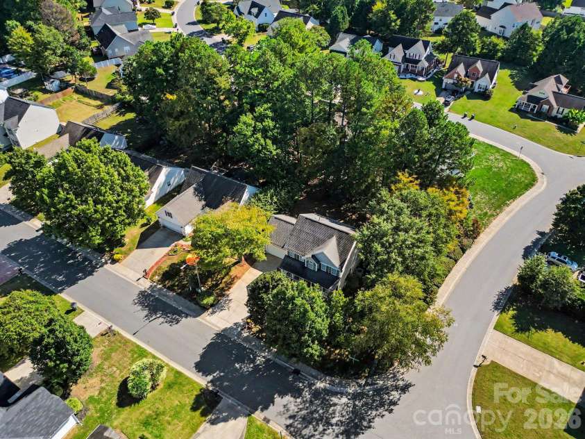 2795 Island Point Drive, Concord, NC 28027.  MLS# CAR4433139, YatesRealty ID 55894. 