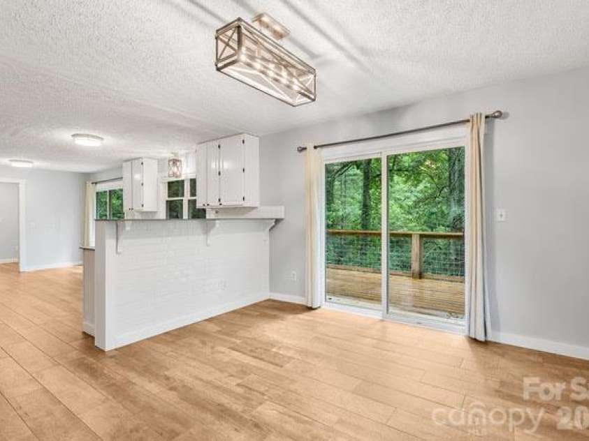 94 West Ridge Road, Mars Hill, NC 28754.  MLS# CAR4433127, YatesRealty ID 55895. 