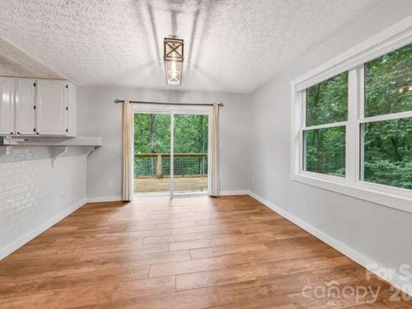 94 West Ridge Road, Mars Hill, NC 28754.  MLS# CAR4433127, YatesRealty ID 55895. 
