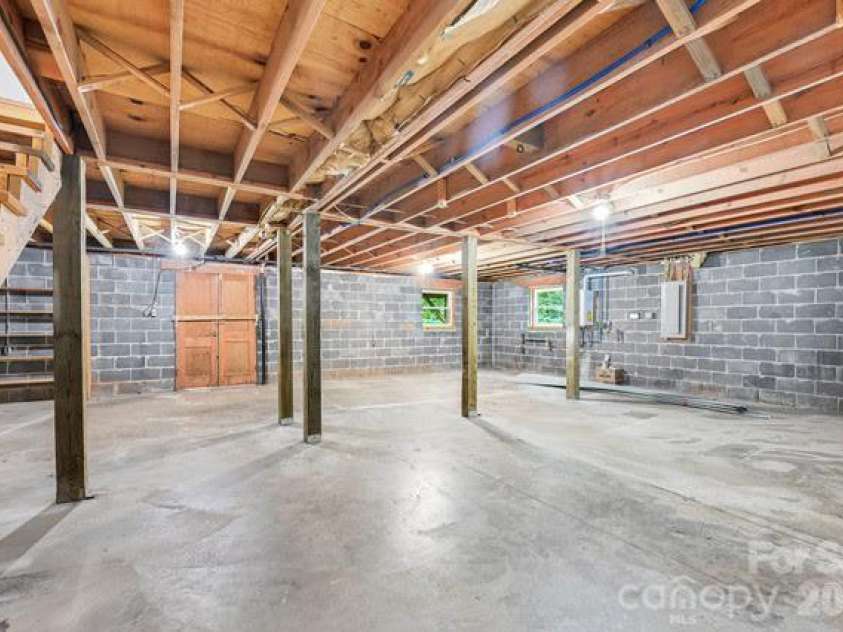 94 West Ridge Road, Mars Hill, NC 28754.  MLS# CAR4433127, YatesRealty ID 55895. 