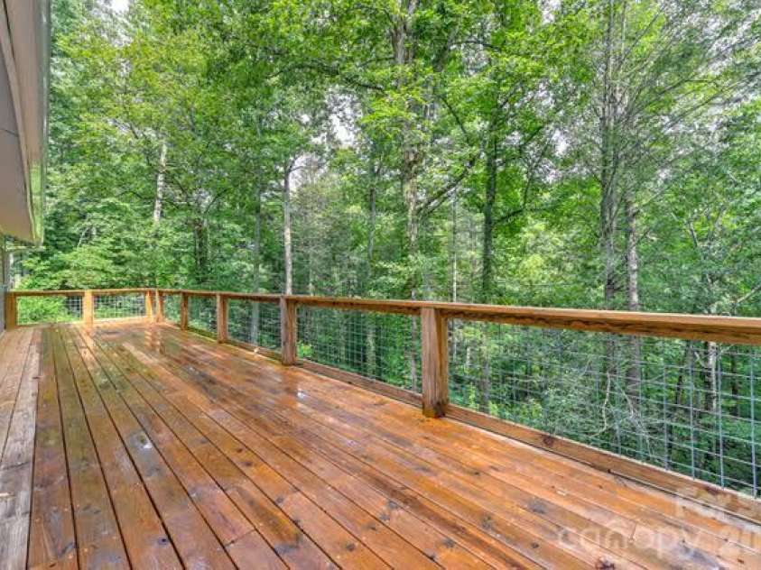94 West Ridge Road, Mars Hill, NC 28754.  MLS# CAR4433127, YatesRealty ID 55895. 