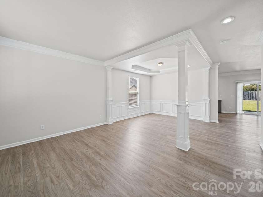 13913 Sugar Oats Lane, Charlotte, NC 28213.  MLS# CAR4431529, YatesRealty ID 55896. 
