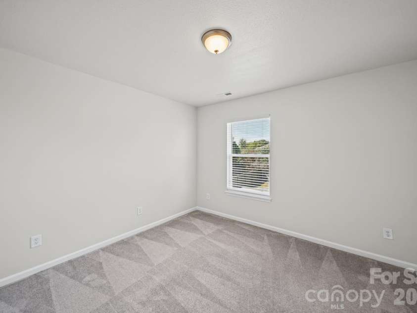 13913 Sugar Oats Lane, Charlotte, NC 28213.  MLS# CAR4431529, YatesRealty ID 55896. 